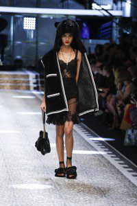 Dolce&Gabbana_women's fashion show FW17-18_Runway images (8)