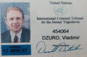 Služební průkaz zaměstnance Mezinárodního tribunálu