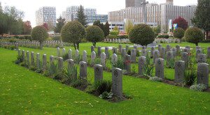 Hroby britských vojáků na Olšanských hřbitovech v Praze