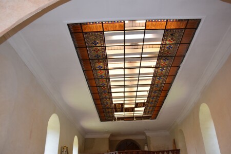 Vitrážový strop v kostele sv. Jiljí, dnes jedinečném Muzeu vitráží je světovým unikátem
